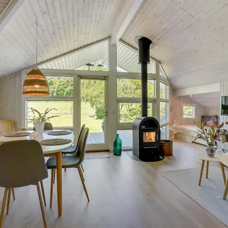 Holiday home Bole - 400m From The Sea In Se Jutland By Interhome